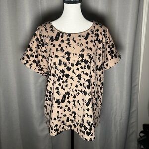 MELLODAY Black and tan print short sleeve top